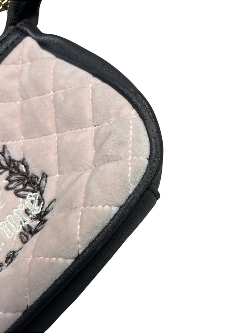 Juicy Couture Bag Beige Pink Quilted Logo Wristlet Purse Clutch Purse - Picture 6 of 8